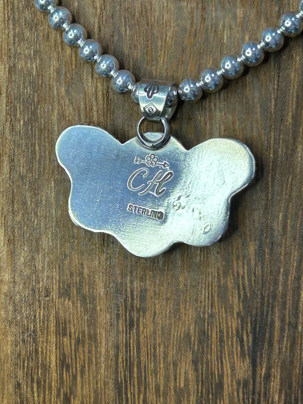 Half Cluster Pendant in Pink Conch And Larimar