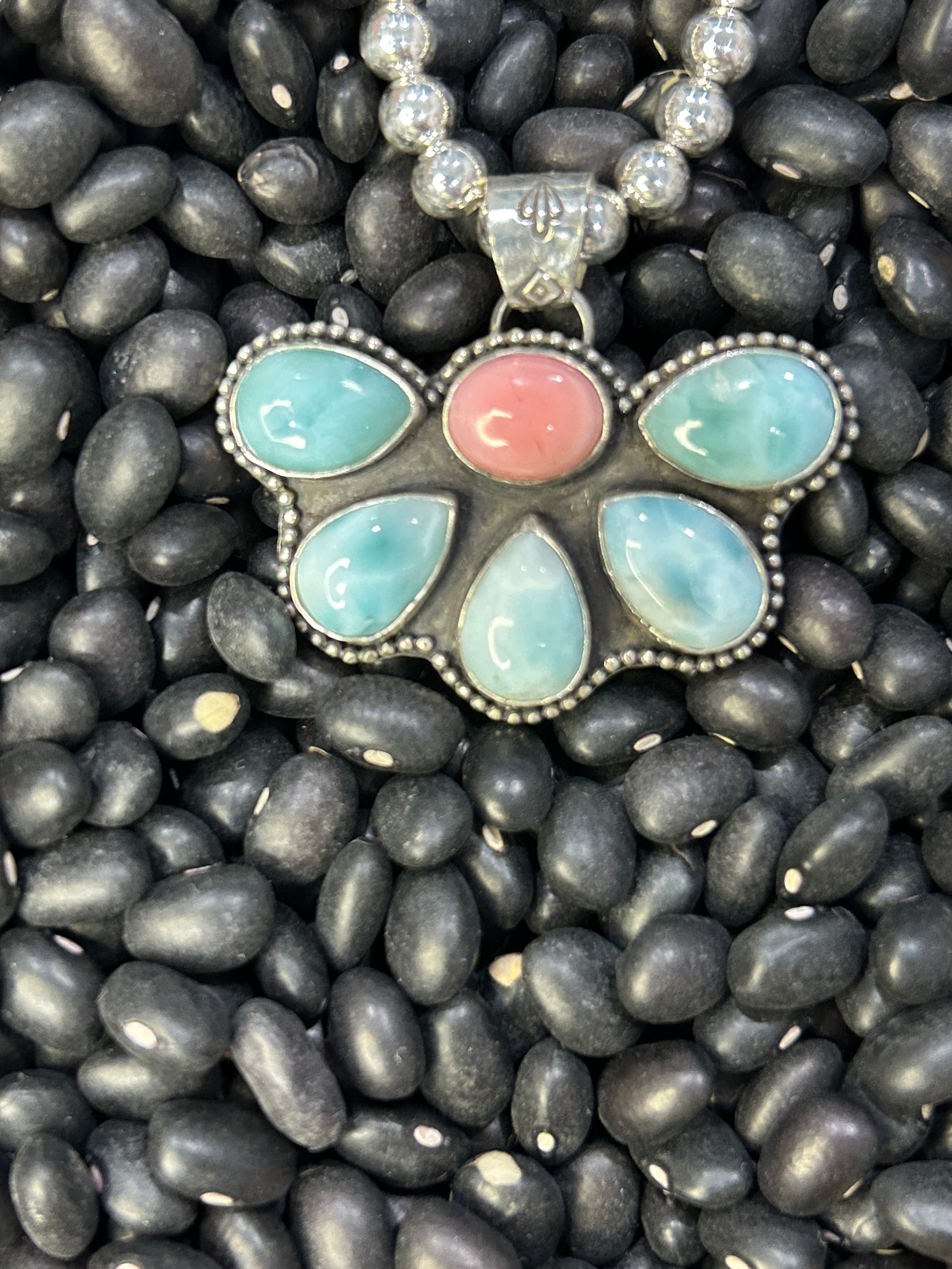 Half Cluster Pendant in Pink Conch And Larimar