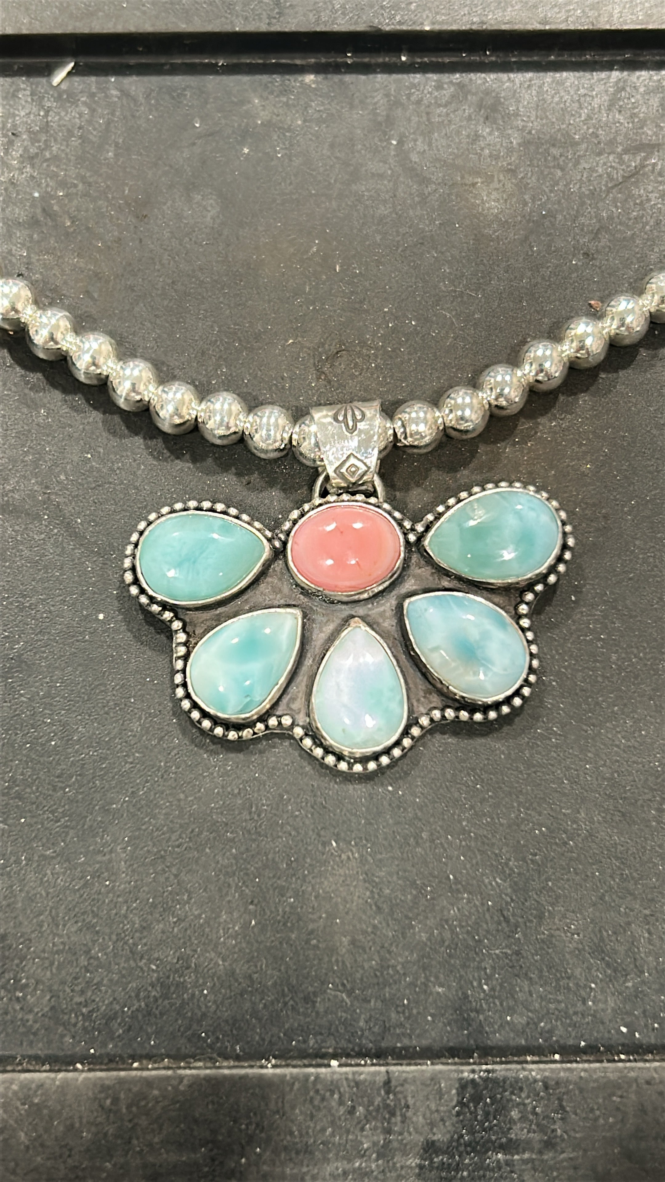 Half Cluster Pendant in Pink Conch And Larimar